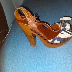 Jessica simpson high heels size 9